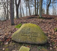godzikowo cmentarz mazury przewodnik