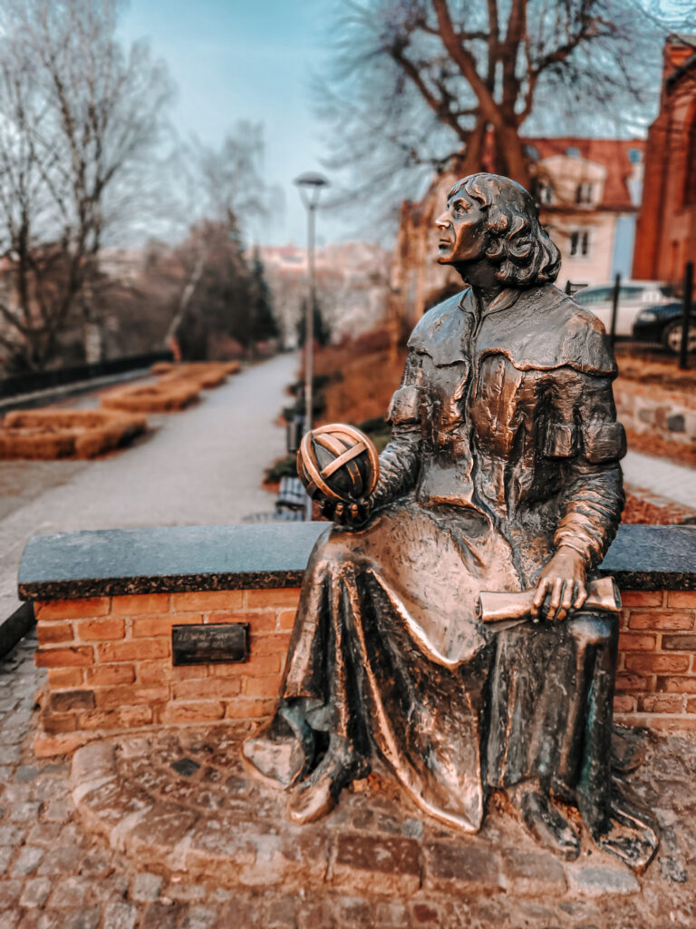 przewodnik olsztyn, laweczka Kopernika
