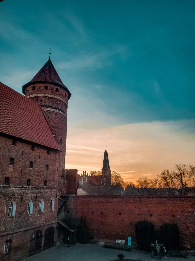 zamek kapituly warminskiej olsztyn