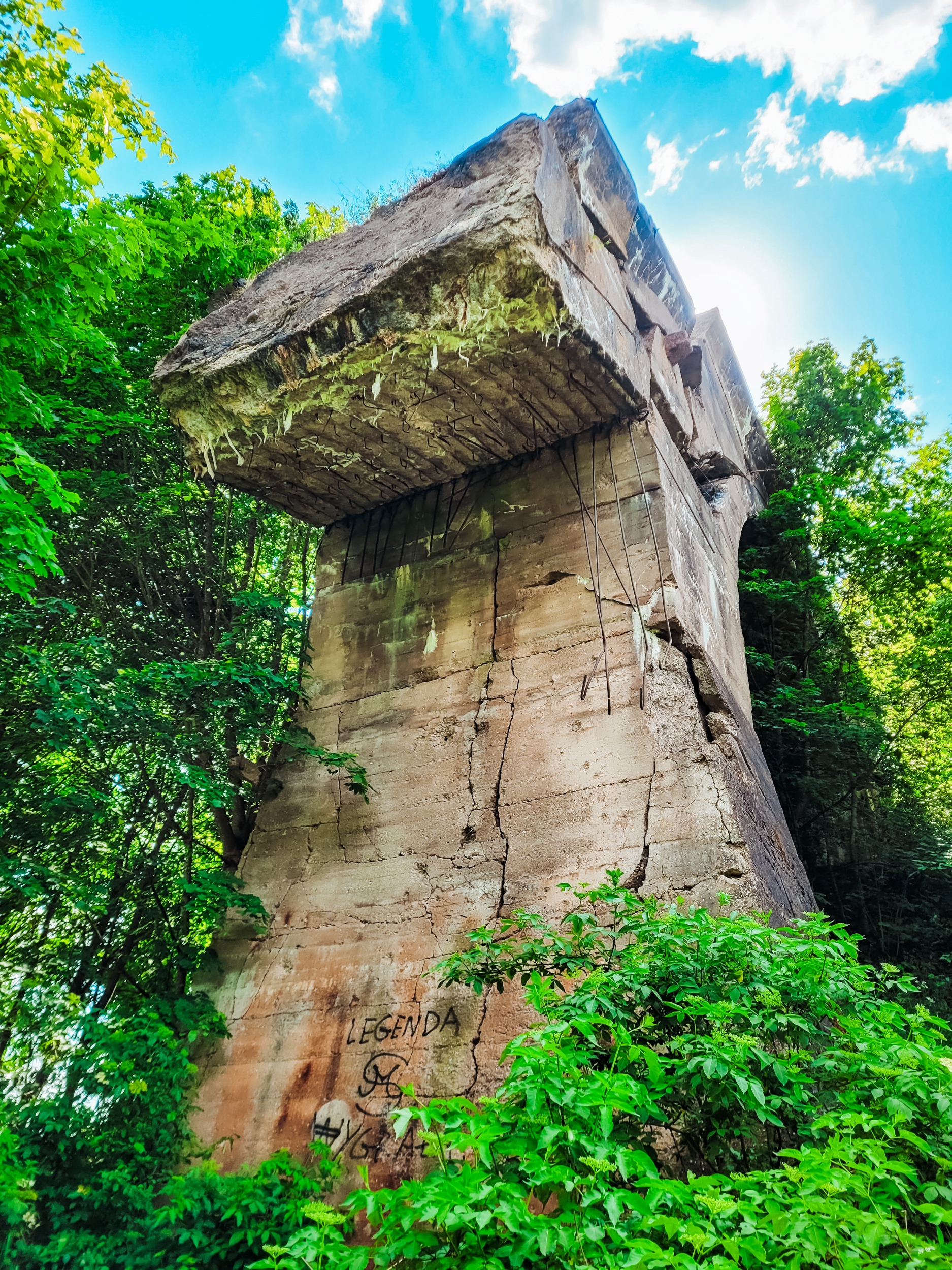 zawalony-most-w-kruklankach-warmia-nieoczywista